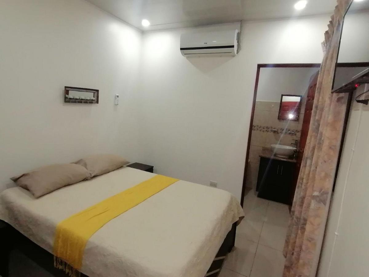 Aptos Casa Caribe, Habitaciones Privadas En Aptos Compartidos & Aptos Completos Con Auto Entrada بويرتو ليمون المظهر الخارجي الصورة