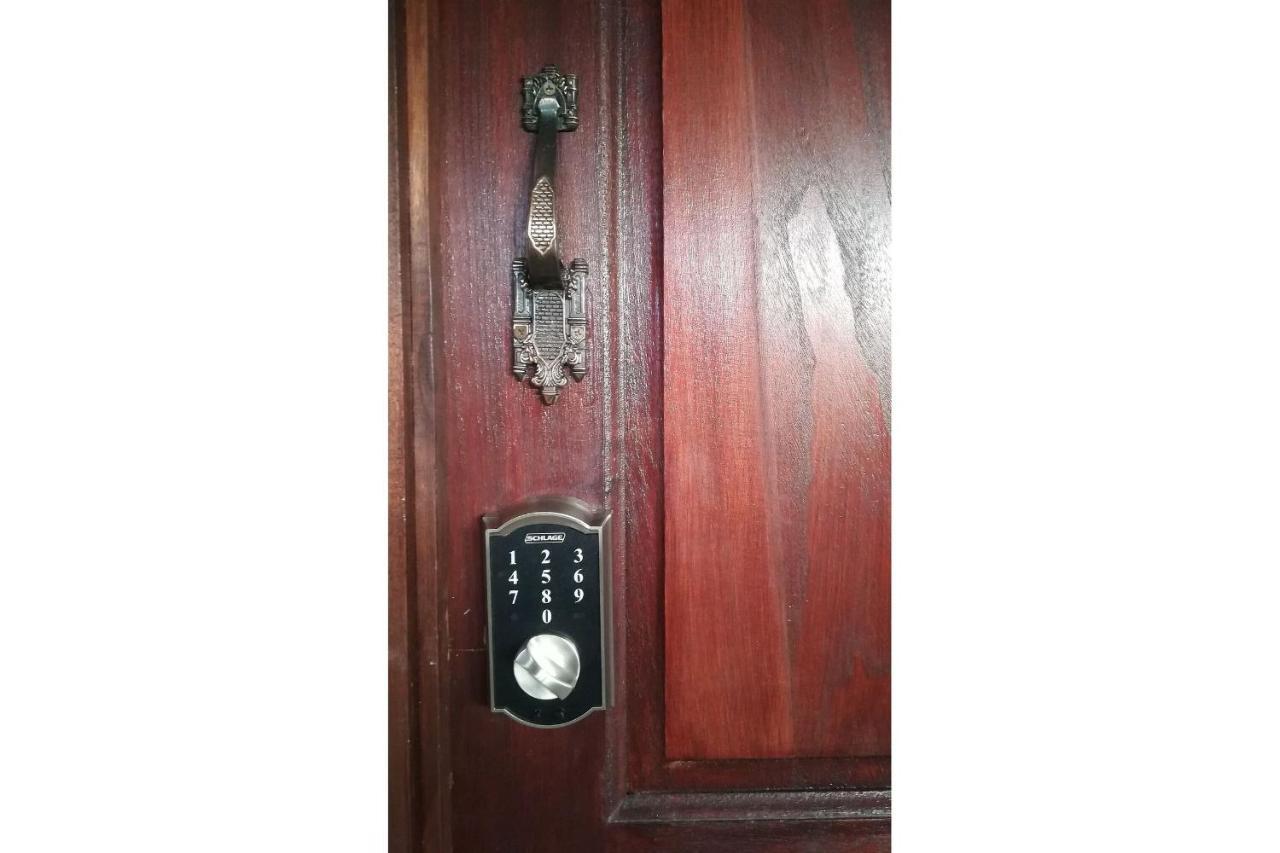 Aptos Casa Caribe, Habitaciones Privadas En Aptos Compartidos & Aptos Completos Con Auto Entrada بويرتو ليمون المظهر الخارجي الصورة