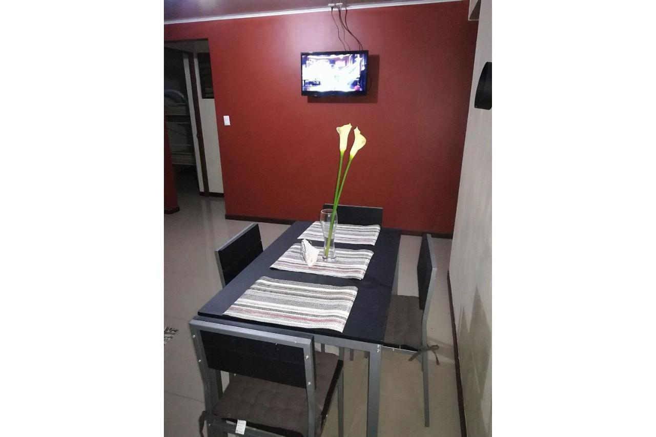 Aptos Casa Caribe, Habitaciones Privadas En Aptos Compartidos & Aptos Completos Con Auto Entrada بويرتو ليمون المظهر الخارجي الصورة