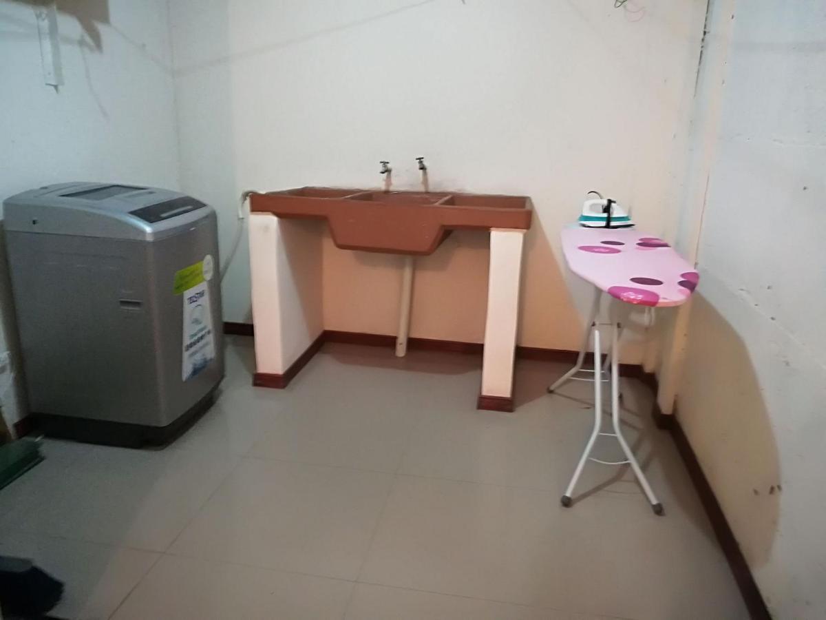 Aptos Casa Caribe, Habitaciones Privadas En Aptos Compartidos & Aptos Completos Con Auto Entrada بويرتو ليمون المظهر الخارجي الصورة