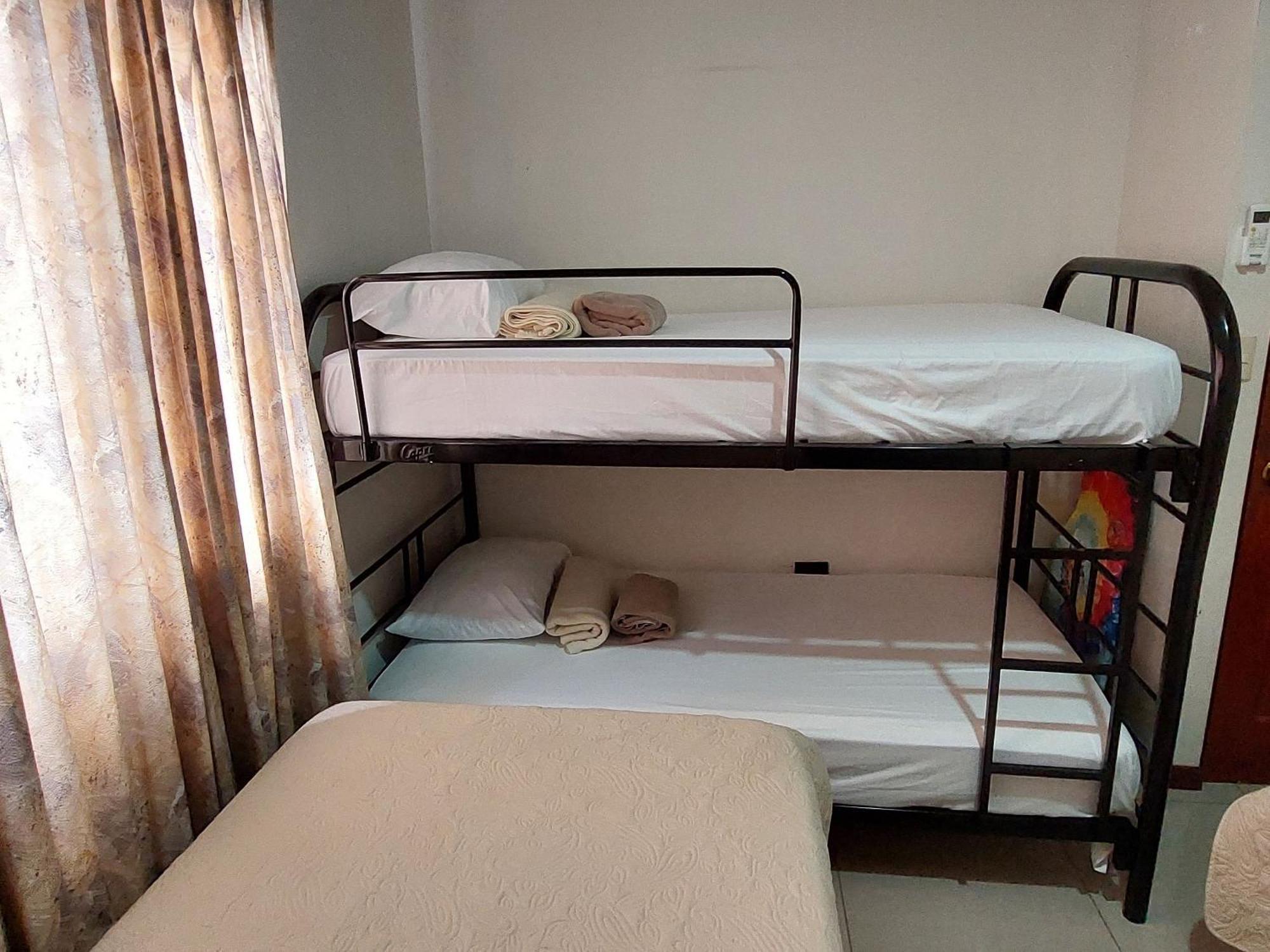 Aptos Casa Caribe, Habitaciones Privadas En Aptos Compartidos & Aptos Completos Con Auto Entrada بويرتو ليمون المظهر الخارجي الصورة