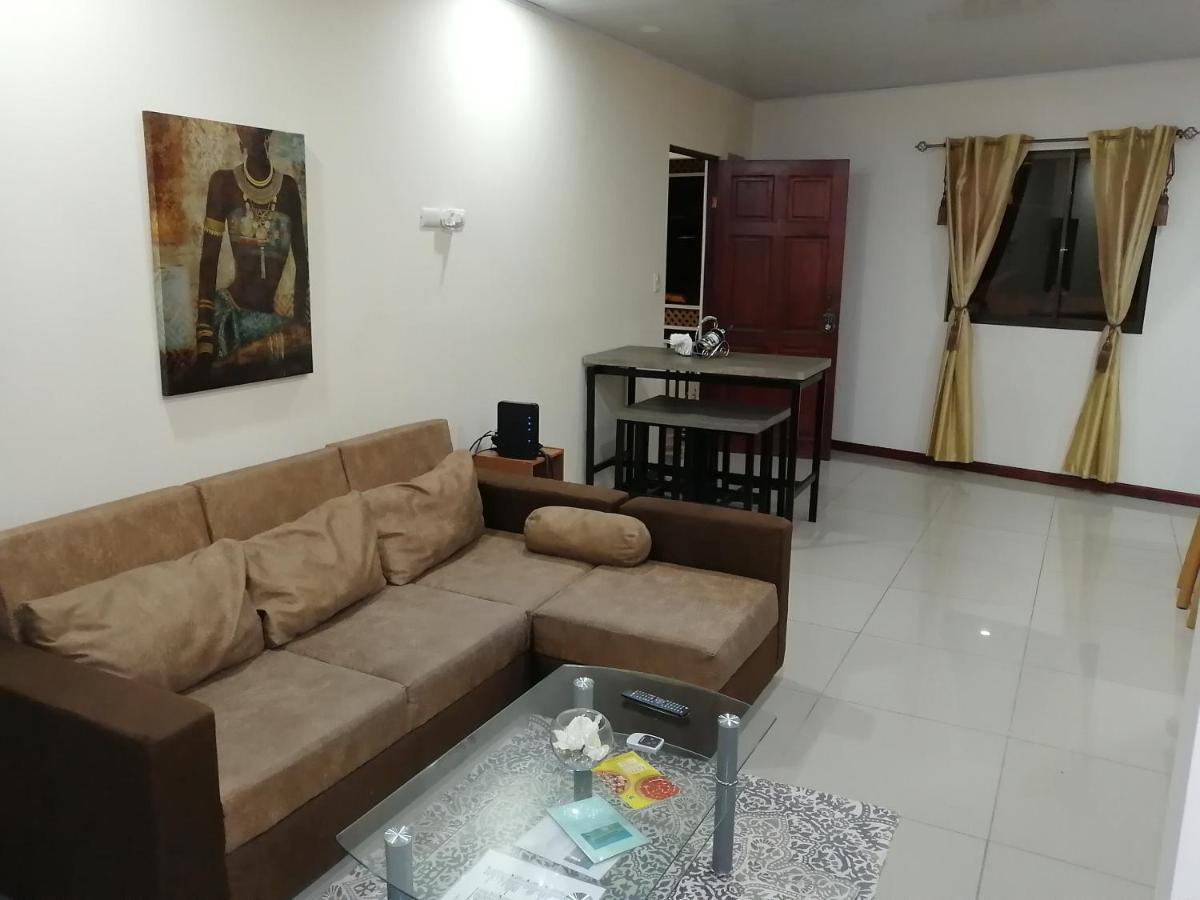 Aptos Casa Caribe, Habitaciones Privadas En Aptos Compartidos & Aptos Completos Con Auto Entrada بويرتو ليمون المظهر الخارجي الصورة