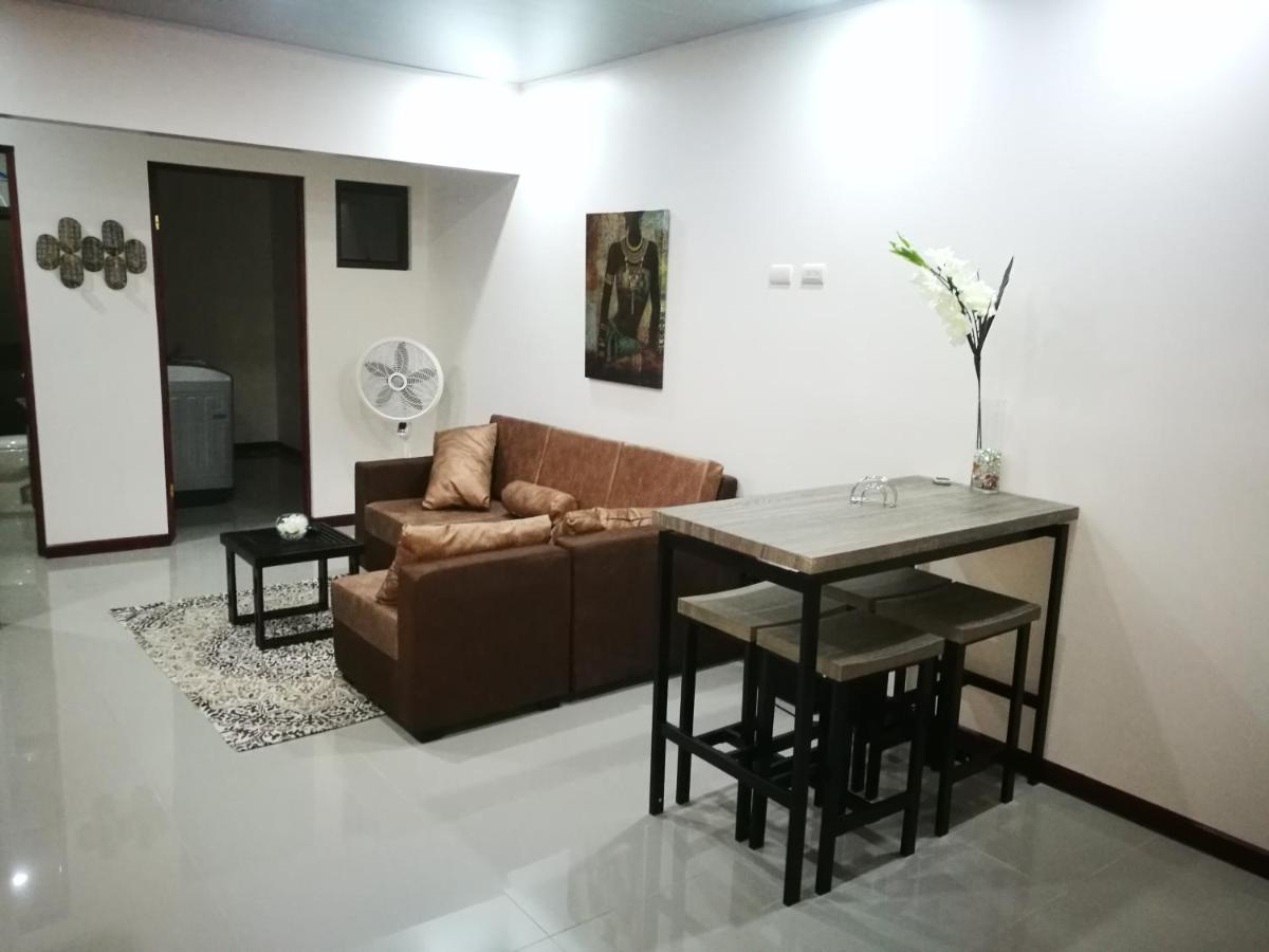 Aptos Casa Caribe, Habitaciones Privadas En Aptos Compartidos & Aptos Completos Con Auto Entrada بويرتو ليمون المظهر الخارجي الصورة